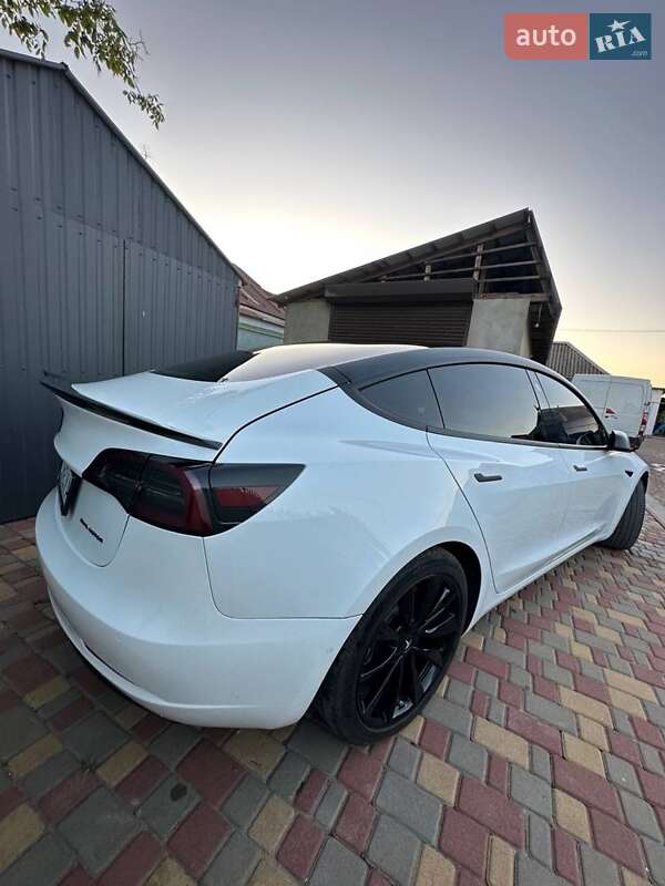 Седан Tesla Model 3 2018 в Одессе