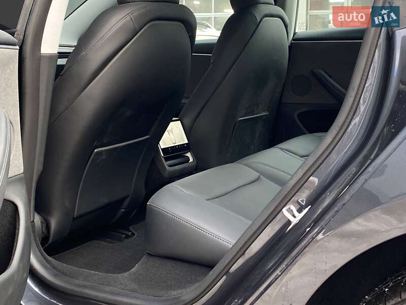 Седан Tesla Model 3 2025 в Киеве фото 15 Седан Tesla Model 3 2025 в Киеве