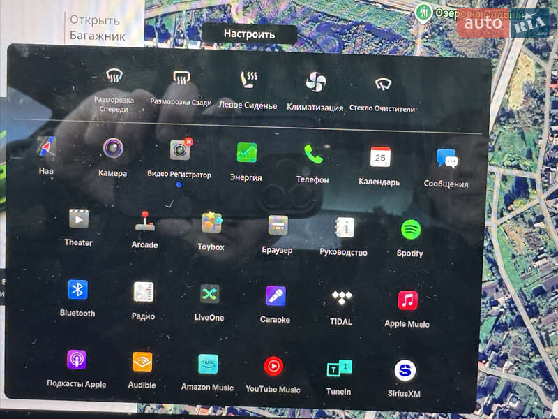 Седан Tesla Model 3 2018 в Львові