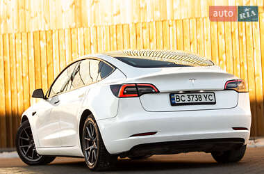 Седан Tesla Model 3 2022 в Львові фото 25 Седан Tesla Model 3 2022 в Львові