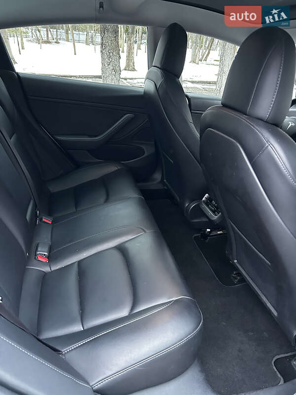 Седан Tesla Model 3 2020 в Львове фото 10 Седан Tesla Model 3 2020 в Львове