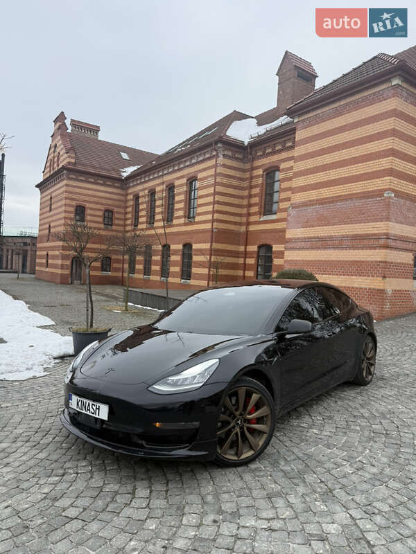 Tesla Model 3 2018 Tesla Model 3 2018