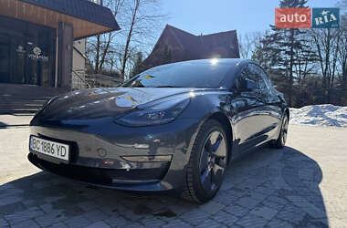 Седан Tesla Model 3 2023 в Трускавці