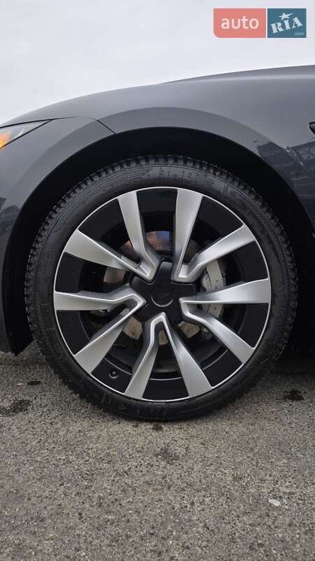 Седан Tesla Model 3 2024 в Киеве фото 16 Седан Tesla Model 3 2024 в Киеве