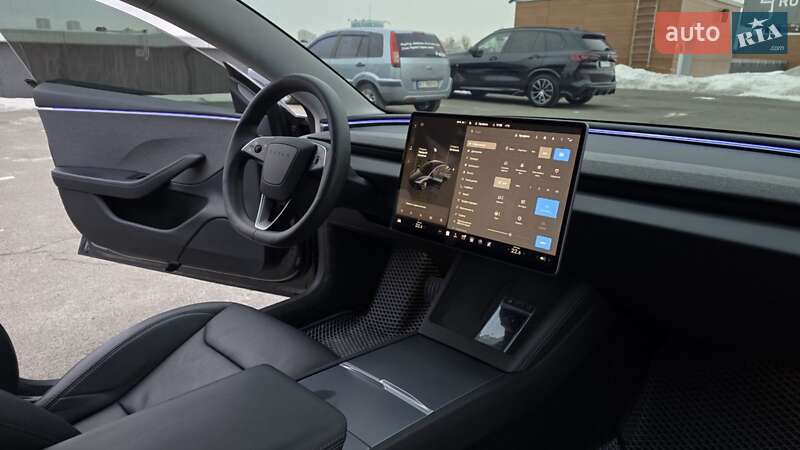Седан Tesla Model 3 2024 в Киеве фото 43 Седан Tesla Model 3 2024 в Киеве