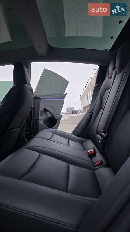 Седан Tesla Model 3 2024 в Киеве фото 30 Седан Tesla Model 3 2024 в Киеве