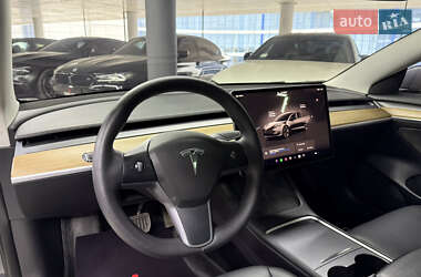 Седан Tesla Model 3 2023 в Одессе
