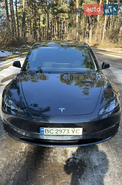 Седан Tesla Model 3 2024 в Львові