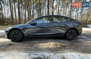 Седан Tesla Model 3 2024 в Львові