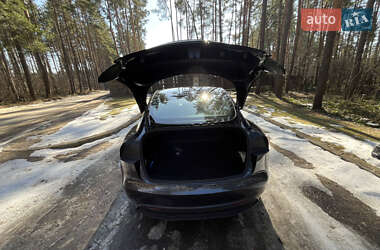 Седан Tesla Model 3 2024 в Львові
