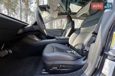 Седан Tesla Model 3 2024 в Львові