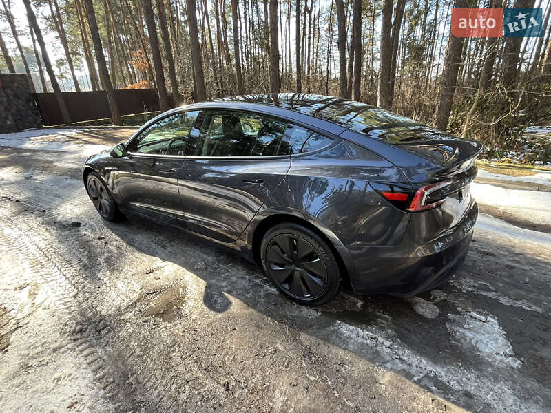 Седан Tesla Model 3 2024 в Львове фото 23 Седан Tesla Model 3 2024 в Львове