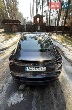 Седан Tesla Model 3 2024 в Львові
