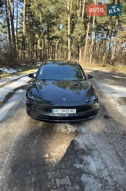 Седан Tesla Model 3 2024 в Львові