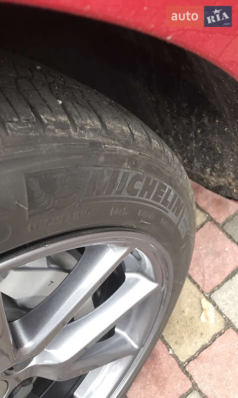 Седан Tesla Model 3 2022 в Запорожье