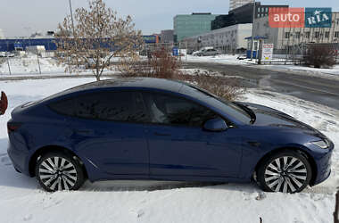 Седан Tesla Model 3 2023 в Киеве
