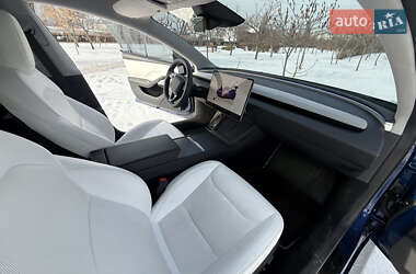 Седан Tesla Model 3 2023 в Киеве