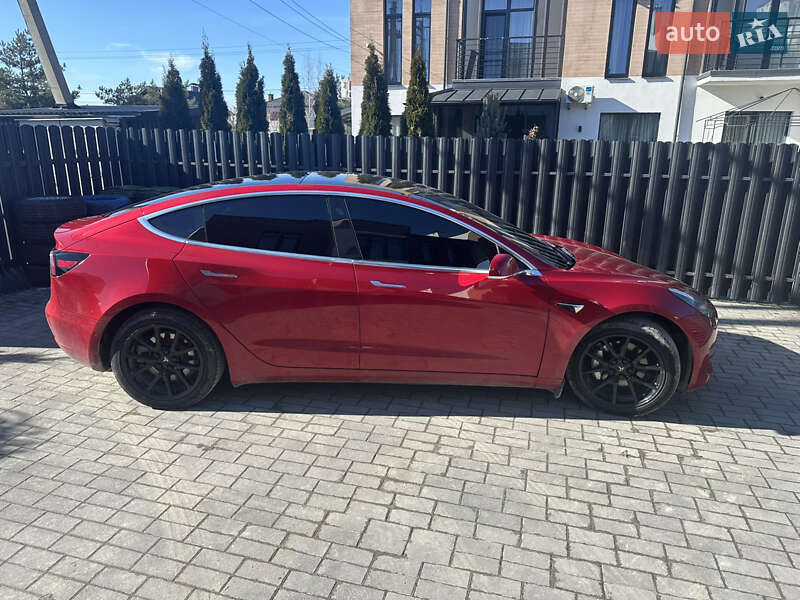 Седан Tesla Model 3 2020 в Львові фото 6 Седан Tesla Model 3 2020 в Львові