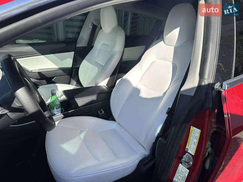 Седан Tesla Model 3 2020 в Львові фото 12 Седан Tesla Model 3 2020 в Львові