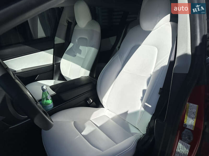 Седан Tesla Model 3 2020 в Львові фото 13 Седан Tesla Model 3 2020 в Львові