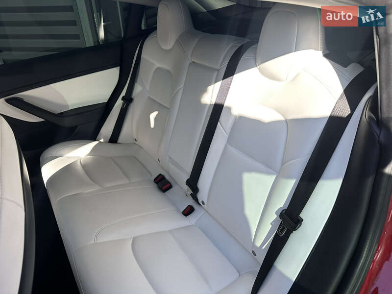 Седан Tesla Model 3 2020 в Львові фото 15 Седан Tesla Model 3 2020 в Львові
