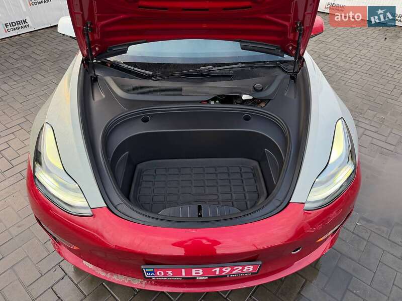 Седан Tesla Model 3 2022 в Луцьку фото 7 Седан Tesla Model 3 2022 в Луцьку
