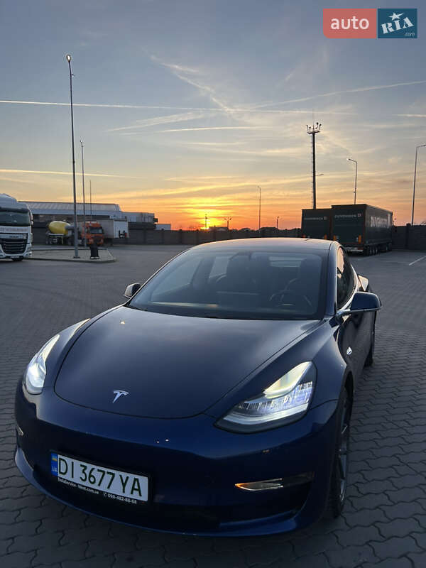 Tesla Model 3 2018 Tesla Model 3 2018