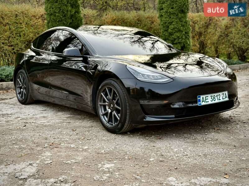 Седан Tesla Model 3 2020 в Києві фото 14 Седан Tesla Model 3 2020 в Києві