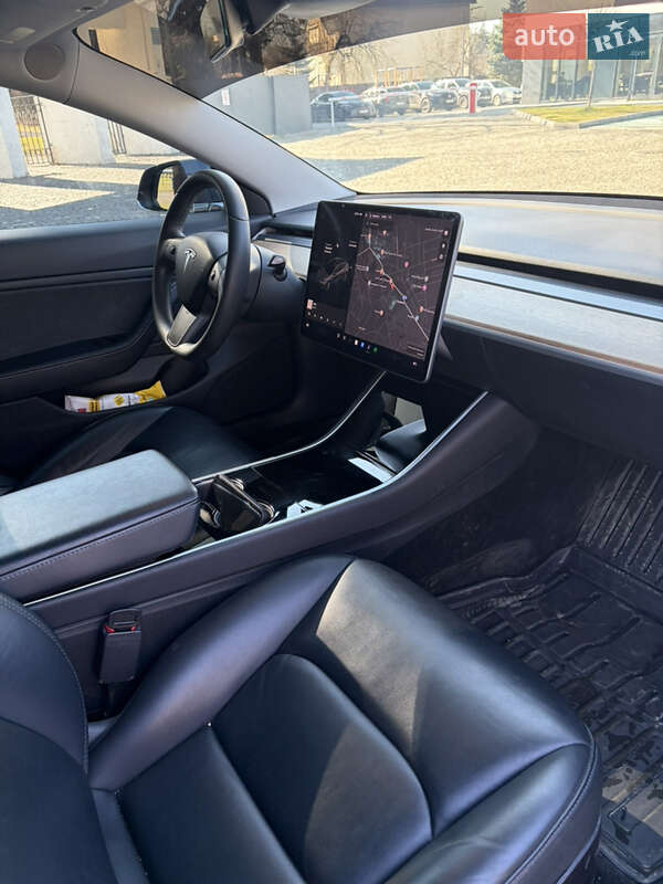 Седан Tesla Model 3 2019 в Сваляві фото 3 Седан Tesla Model 3 2019 в Сваляві