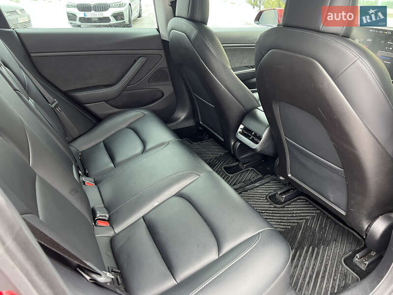 Седан Tesla Model 3 2020 в Хмельницком