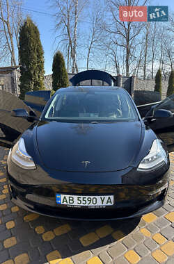 Седан Tesla Model 3 2020 в Виннице