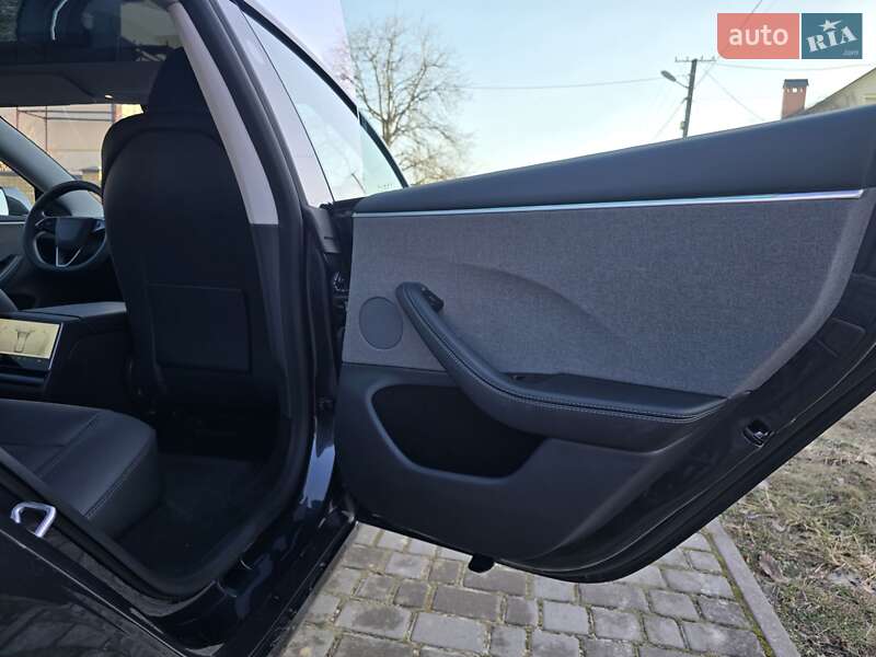 Седан Tesla Model 3 2025 в Львові фото 16 Седан Tesla Model 3 2025 в Львові
