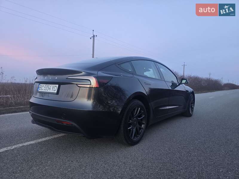 Седан Tesla Model 3 2025 в Львові фото 32 Седан Tesla Model 3 2025 в Львові