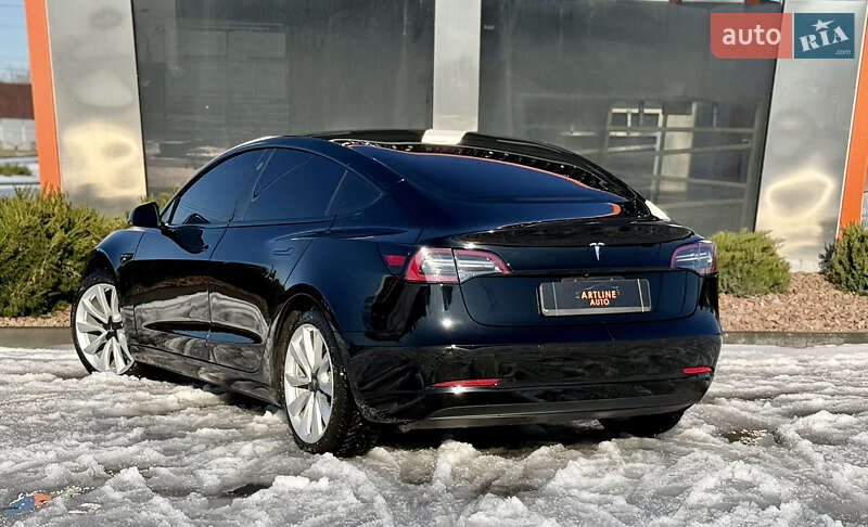Седан Tesla Model 3 2019 в Харкові
