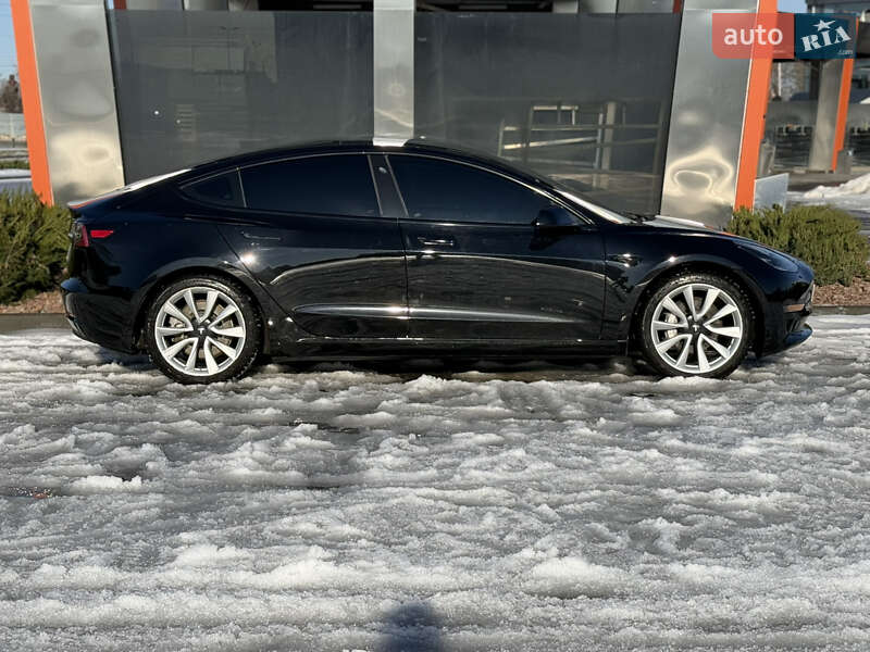 Седан Tesla Model 3 2019 в Харкові