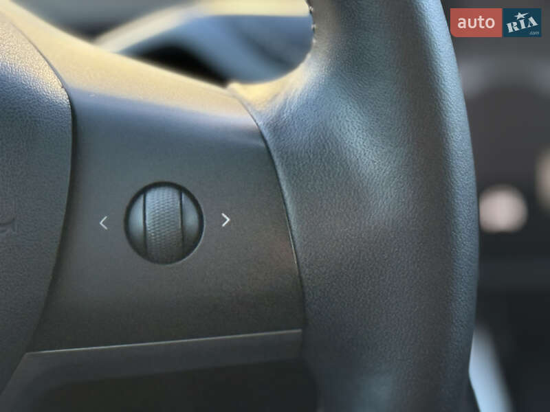 Седан Tesla Model 3 2019 в Харкові