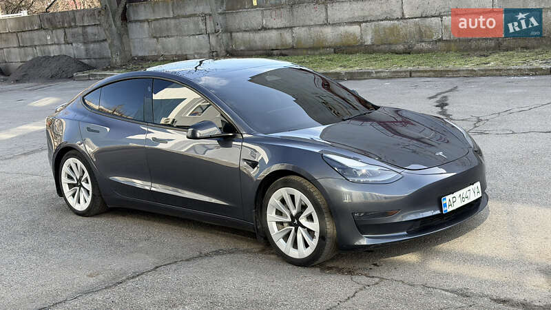 Седан Tesla Model 3 2022 в Запоріжжі