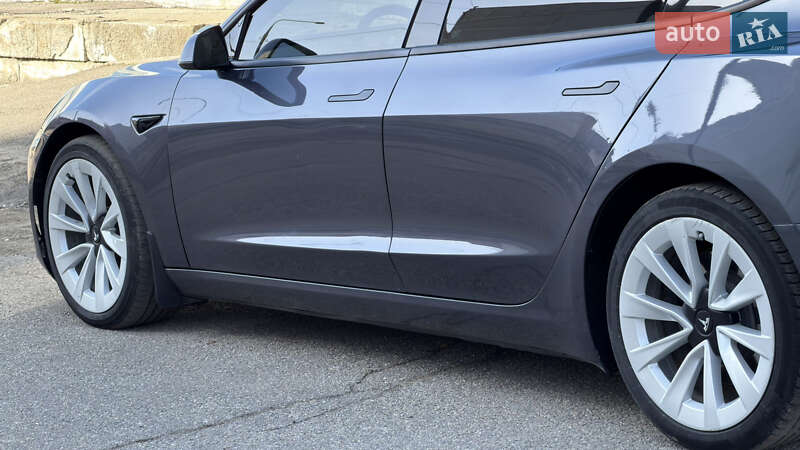 Седан Tesla Model 3 2022 в Запоріжжі