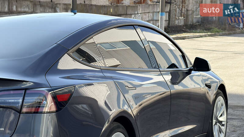 Седан Tesla Model 3 2022 в Запоріжжі