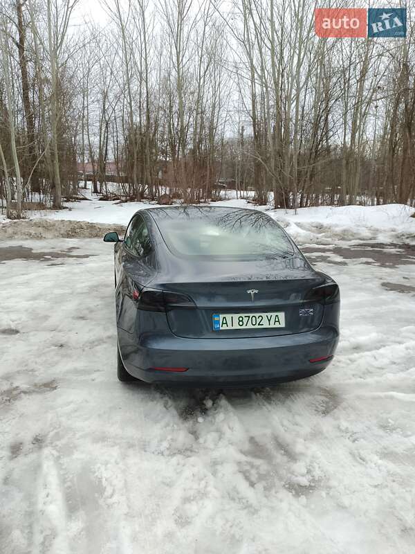 Седан Tesla Model 3 2022 в Вышгороде