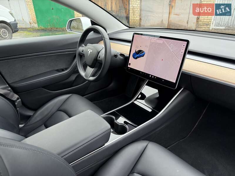 Седан Tesla Model 3 2018 в Киеве фото 11 Седан Tesla Model 3 2018 в Киеве