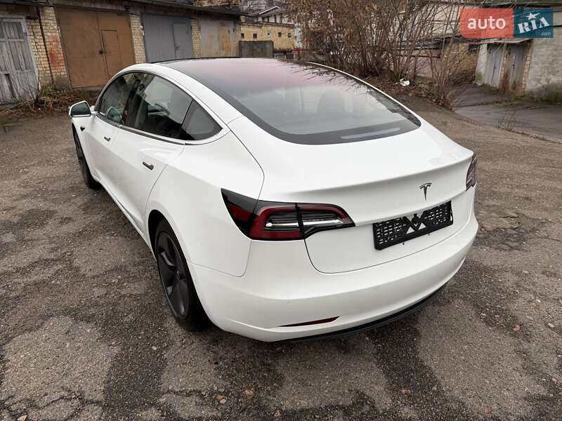 Седан Tesla Model 3 2018 в Киеве фото 17 Седан Tesla Model 3 2018 в Киеве
