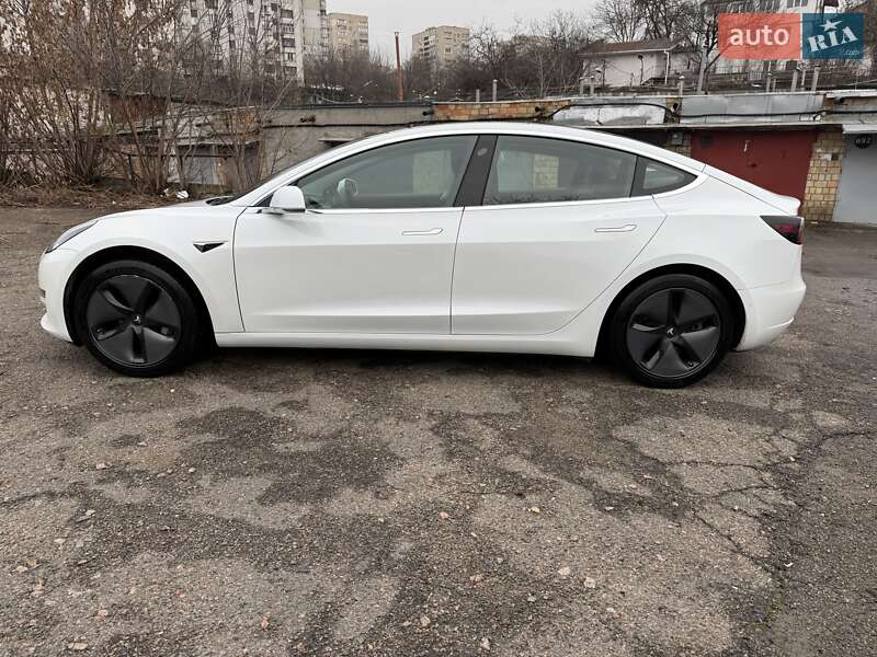 Седан Tesla Model 3 2018 в Киеве фото 22 Седан Tesla Model 3 2018 в Киеве
