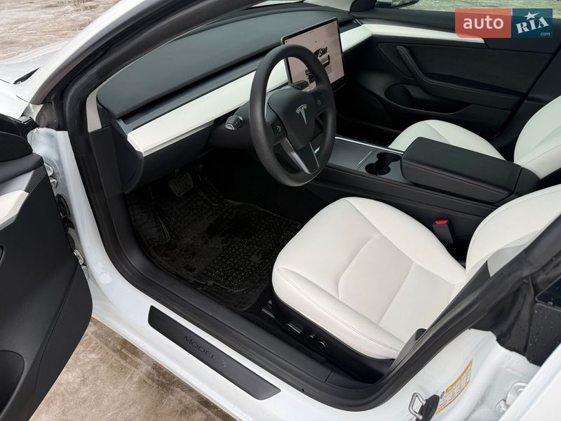 Седан Tesla Model 3 2023 в Киеве фото 7 Седан Tesla Model 3 2023 в Киеве