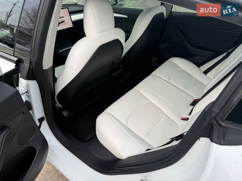 Седан Tesla Model 3 2023 в Киеве фото 30 Седан Tesla Model 3 2023 в Киеве