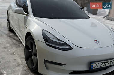 Седан Tesla Model 3 2020 в Днепре