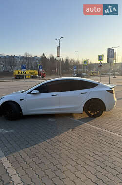 Седан Tesla Model 3 2018 в Суховоле
