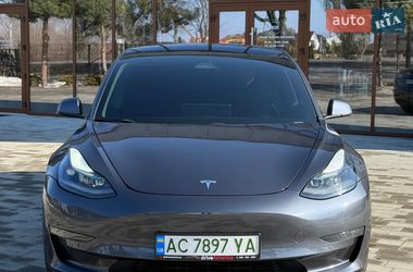 Седан Tesla Model 3 2021 в Луцке
