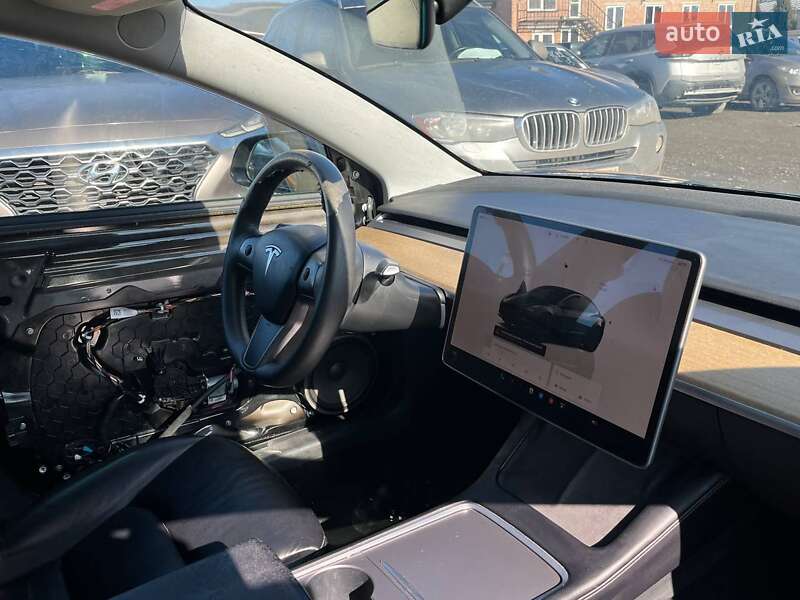 Седан Tesla Model 3 2022 в Луцке фото 17 Седан Tesla Model 3 2022 в Луцке