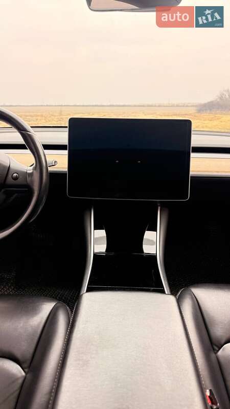 Седан Tesla Model 3 2018 в Вознесенську фото 12 Седан Tesla Model 3 2018 в Вознесенську